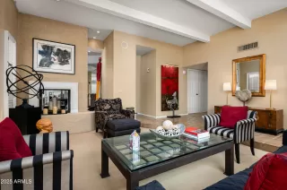 Photo #6: 6926231 Listing 