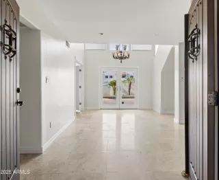 Photo #1: 6926270 Listing 