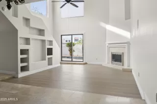 Photo #3: 6926270 Listing 