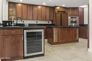 Photo #4: 6926270 Listing 