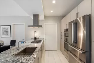 Photo #3: 6926422 Listing