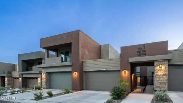 MLS: 6926513 Condo For Sale