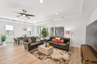 Photo #5: 6926513 Listing 