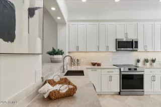 Photo #5: 6926656 Listing 