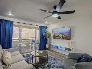 Photo #2: 6926747 Listing 