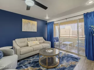 Photo #3: 6926747 Listing 