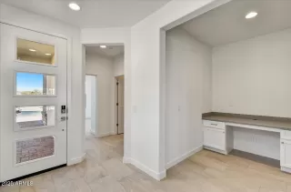 Photo #4: 6926813 Listing