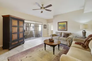 Photo #2: 6926976 Listing