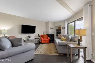 Photo #2: 6926998 Listing 