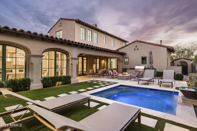 MLS: 6927006 Condo For Sale