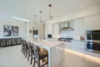 Photo #5: 6927074 Listing 