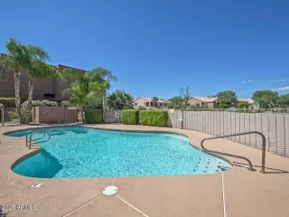 Photo #5: 6927228 Listing