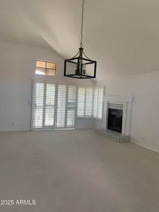 Photo #3: 6927240 Listing