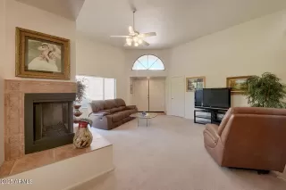 Photo #6: 6927261 Listing 