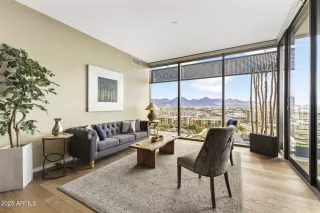 Photo #1: 6927289 Listing 