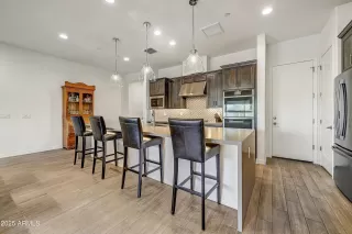 Photo #3: 6927529 Listing 