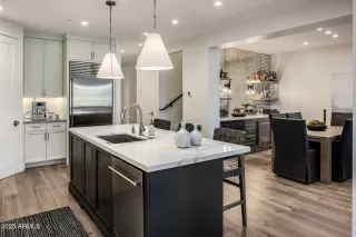 Photo #4: 6927531 Listing 