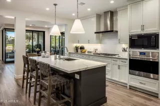 Photo #5: 6927531 Listing 