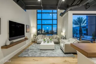 Photo #3: 6927575 Listing 