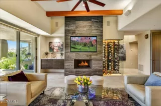 Photo #6: 6927605 Listing