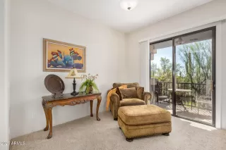 Photo #6: 6927714 Listing 