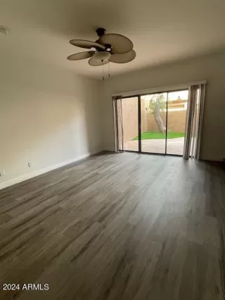 Photo #6: 6927746 Listing