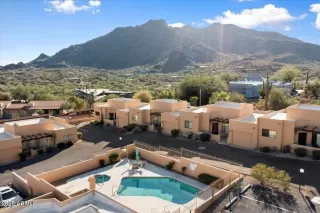 Photo #1: 6927825 Listing 