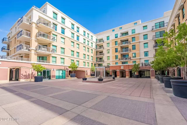 MLS: 6927905 Condo For Sale