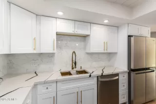 Photo #2: 6928173 Listing 