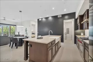 Photo #6: 6928247 Listing 