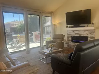 Photo #5: 6928297 Listing 