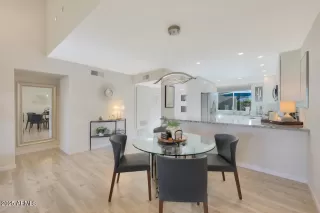 Photo #5: 6928307 Listing