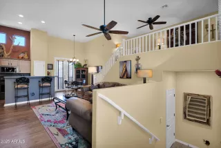 Photo #2: 6928718 Listing 