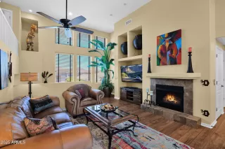 Photo #4: 6928718 Listing 