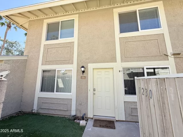 MLS: 6928725 Condo For Sale