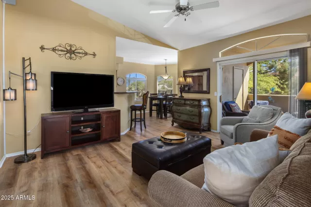 MLS: 6928799 Condo For Sale