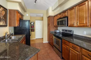 Photo #6: 6928799 Listing 