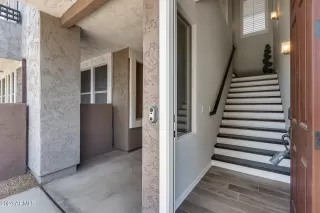 Photo #1: 6928857 Listing