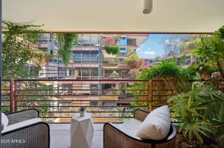 Photo #5: 6928869 Listing 