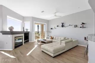 Photo #3: 6928905 Listing 