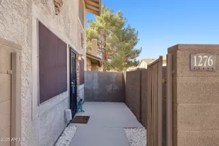 Photo #2: 6928982 Listing 