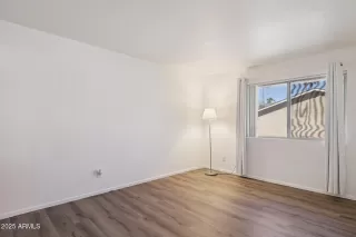 Photo #6: 6928982 Listing 