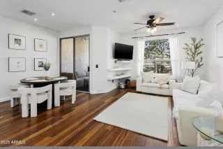 Photo #1: 6929212 Listing 