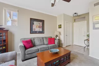 Photo #3: 6929344 Listing