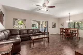 Photo #3: 6929624 Listing 