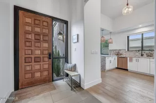 Photo #2: 6929645 Listing