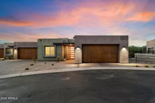 Photo #1: 6929718 Listing 