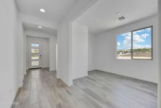 Photo #2: 6929745 Listing 