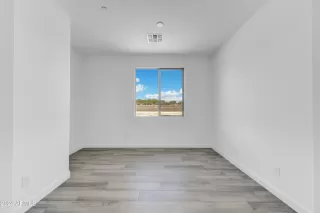 Photo #4: 6929745 Listing 