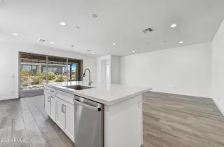 Photo #6: 6929745 Listing 